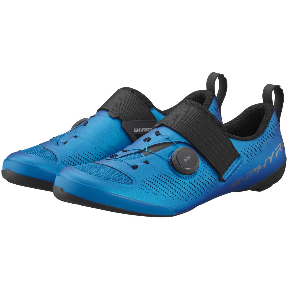 Schrägansicht beide Schuhe