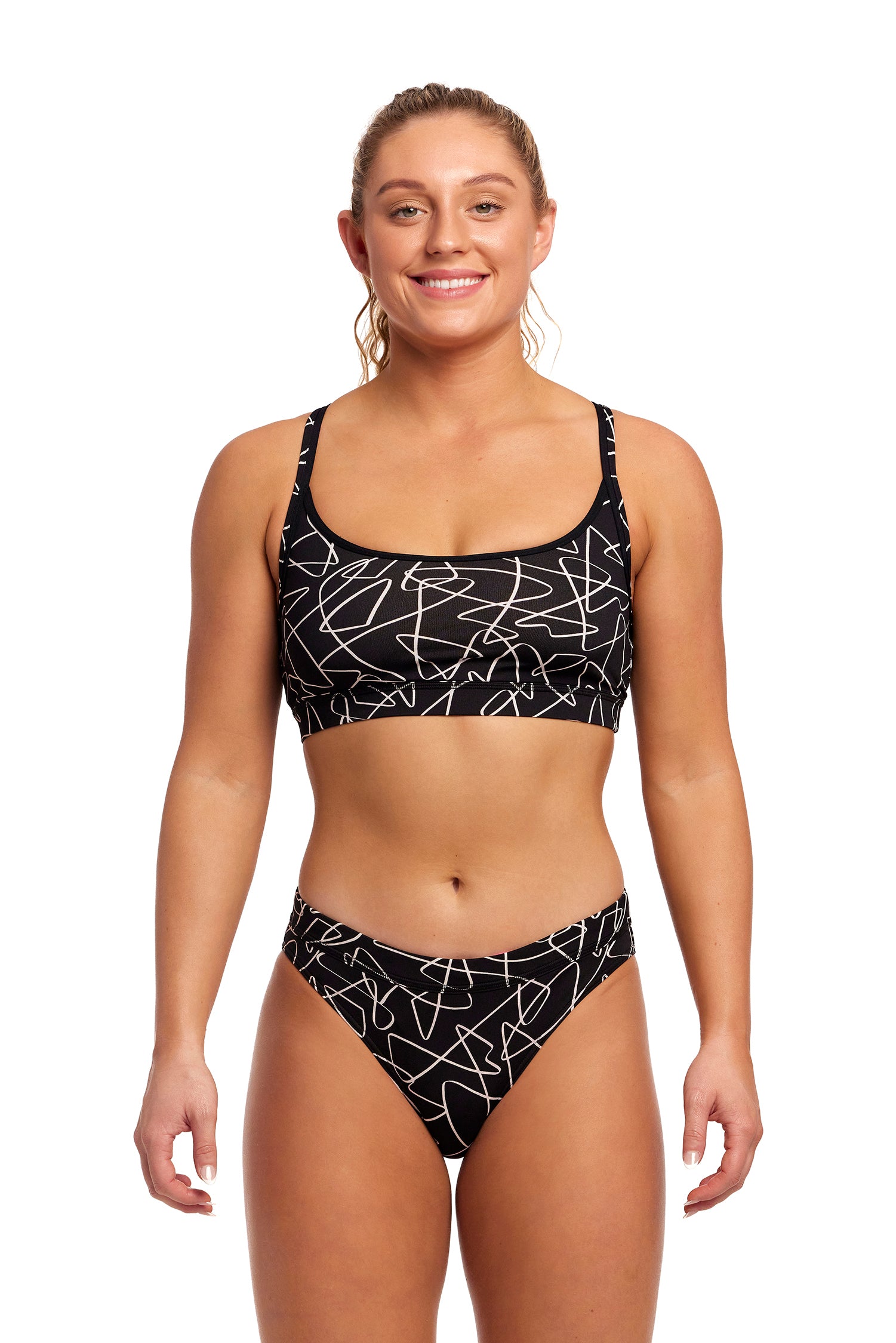 Tragebild Ansicht Bikiniunterteil von vorne