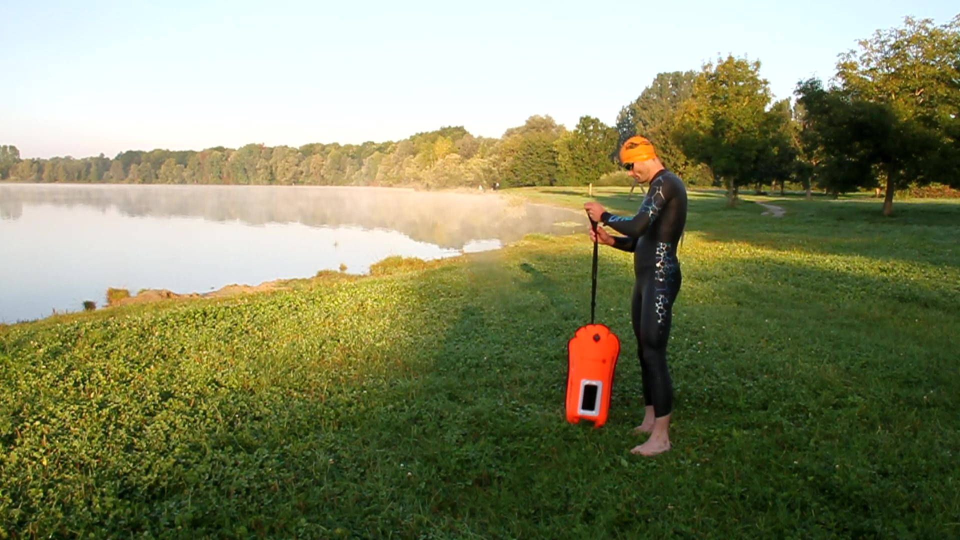 Freiwasserschwimmen: alles über Kälteschutz, Neoprenanzüge, Schwimmbojen