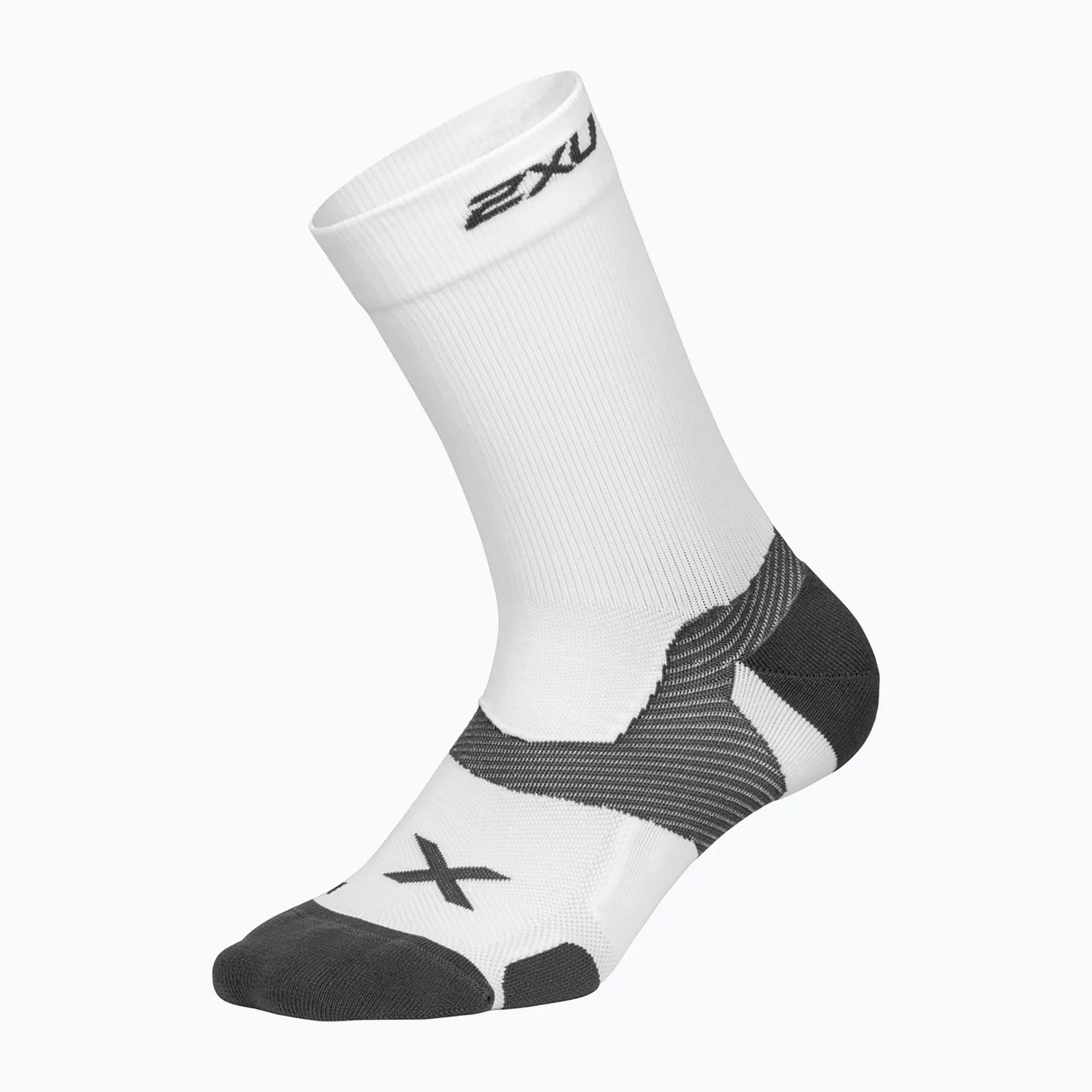 2XU VECTR Cushion Crew Socks, White/Grey