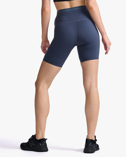 2XU Form Stash Hi-Rise Bike Shorts, Damen, dunkelgrau
