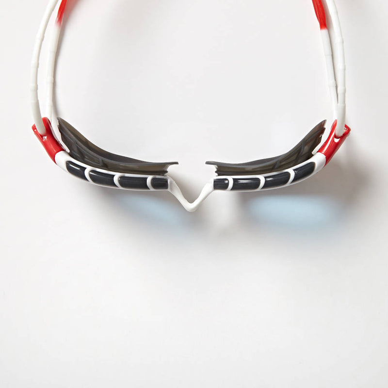 Zoggs Predator, white/red/tint, blaue Gläser, rot/weiß